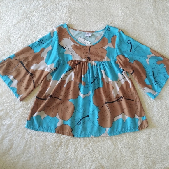 Simply Sisters Tops - {Flawed} Simply Sisters👭 Babydoll👶 Hibiscus🌺 Blouse-NWT